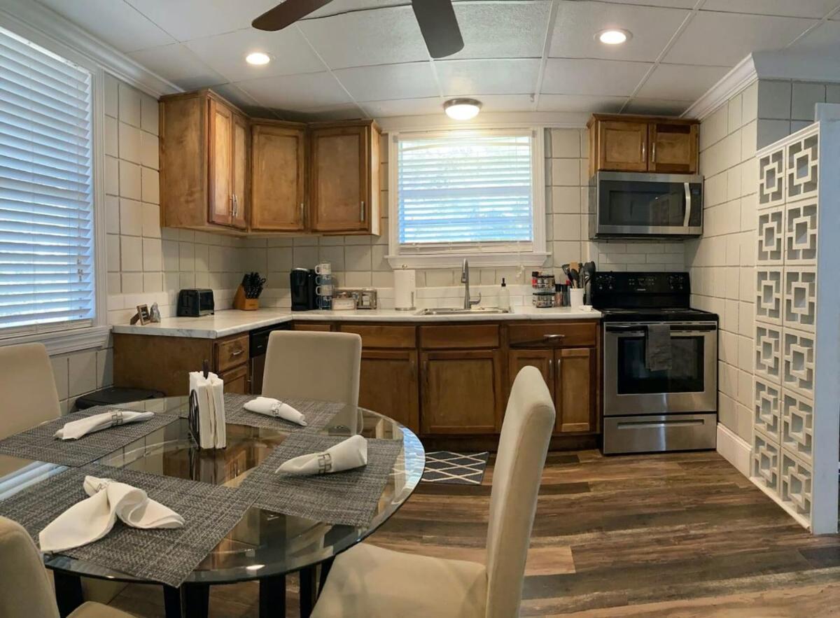 Comfortable Cottage On The Blue Mile - Close To Gsu! Statesboro Extérieur photo
